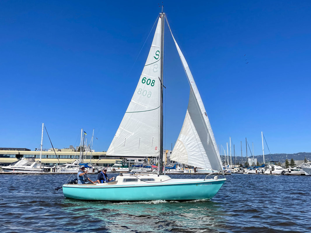 Sail a Santana 22 - Small Boat Program